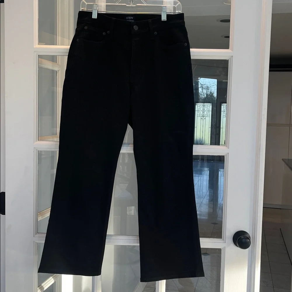 J. Crew  curvy mid-rise flare crop black jeans in signature stretch Sz 28 NWOT - Picture 3 of 4